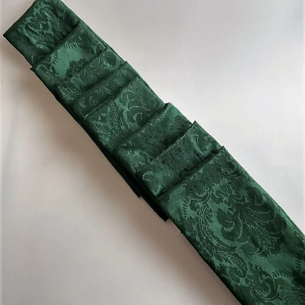 VTG WC Design Forest Green Damask Cloth Napkins & Ring Set - 16 Pcs